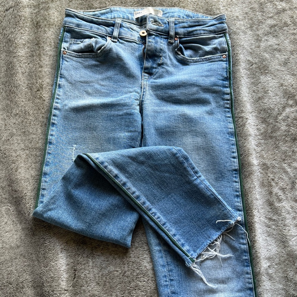 SKINNY jeans with green detail on the side